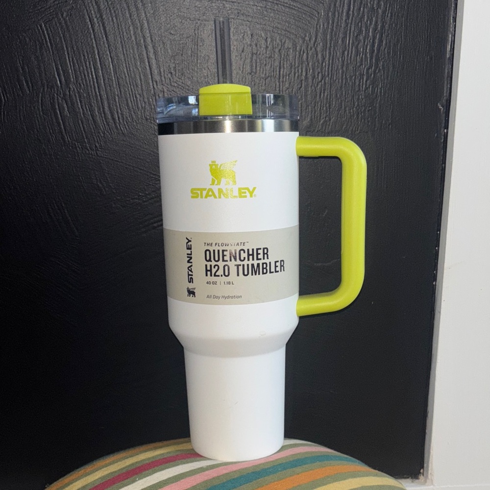 NWT Stanley 40 oz White Neon Yellow Stainless Steel H2.0 Quencher Tumbler